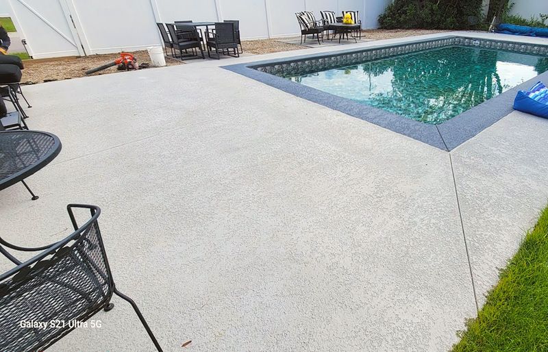 Coping renovation with smooth concrete finish