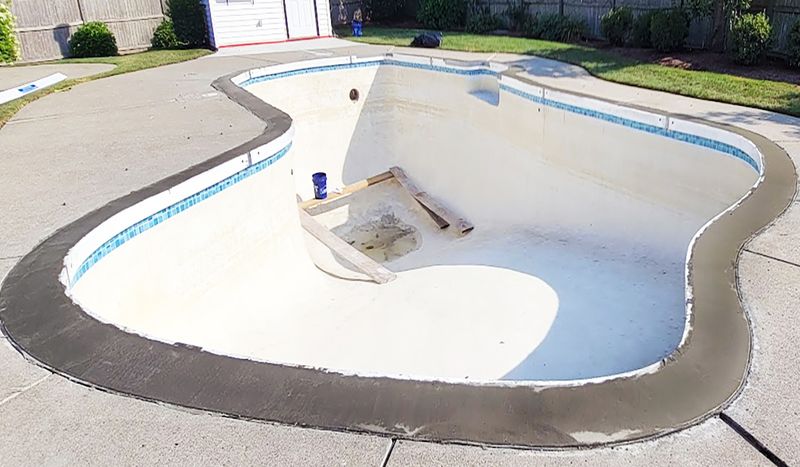 Coping repair around swimming pool