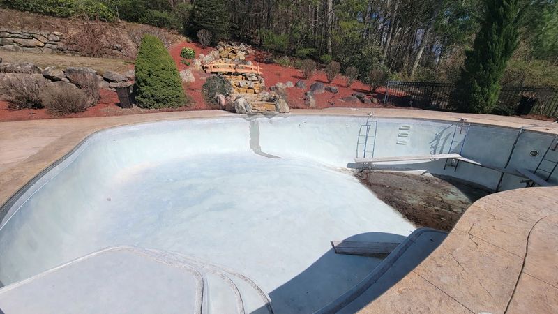 Pool mosaic tile line restoration